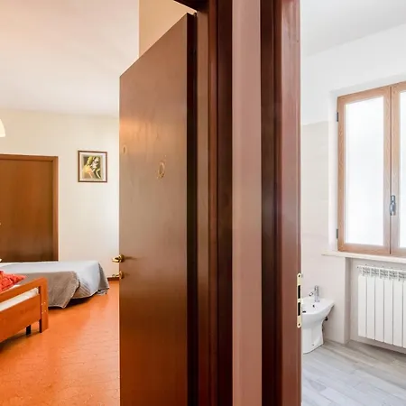 Centro A 5 Min Da San Marino X3 Apartment
